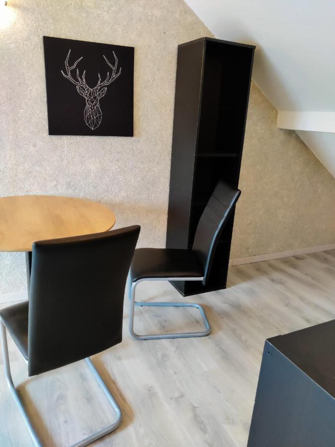 Holiday Home In Quiet Beautiful Area With Two Separate, Modern, Furnished Apartments Deutsch-Wagram Kültér fotó