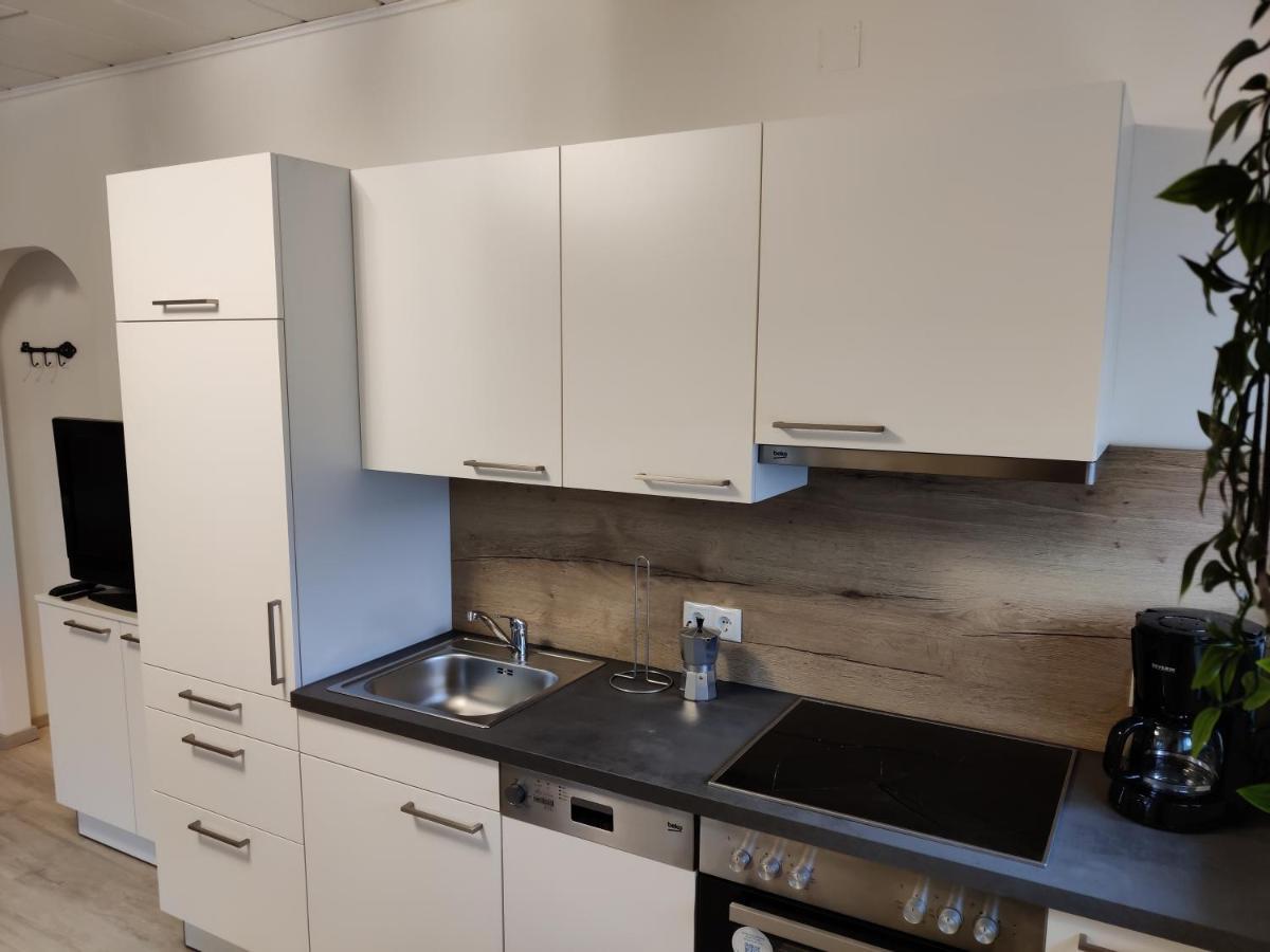 Holiday Home In Quiet Beautiful Area With Two Separate, Modern, Furnished Apartments Deutsch-Wagram Kültér fotó
